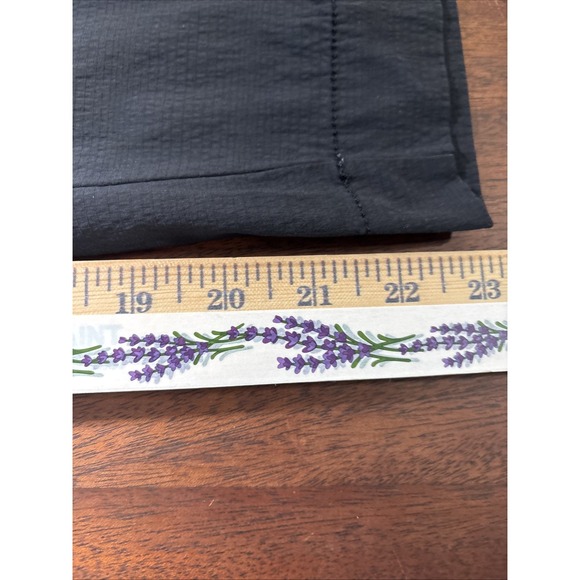 Athleta Trekkie North Jogger Hiking Cropped Black Pants Zip Pockets Size 12 - Picture 13 of 13